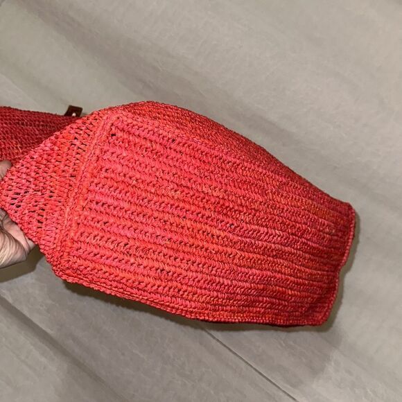 Mar Y Sol Coral Portland Crocheted Raffia Carryall Tote Genuine Leather Handle - Picture 8 of 10